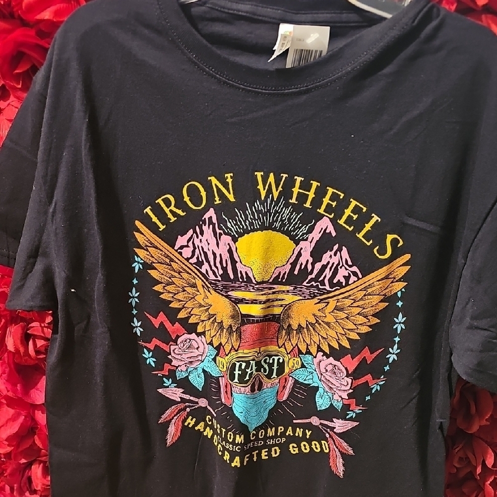 Unisex NWT Fruit Of The Loom Black Graphic Tee with Colorful Design Size Medium